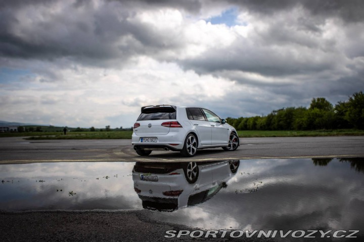 Volkswagen Golf 2.0 TSI BMT GTI Performa 2016