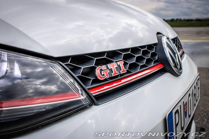 Volkswagen Golf 2.0 TSI BMT GTI Performa 2016