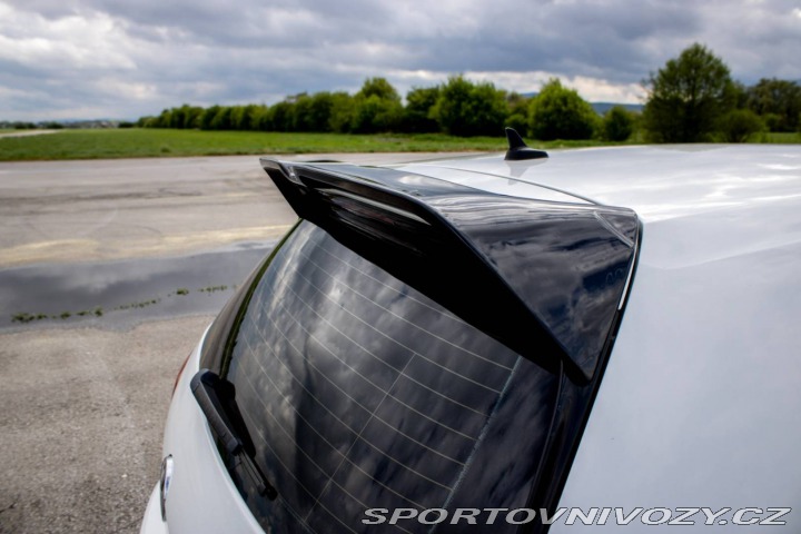 Volkswagen Golf 2.0 TSI BMT GTI Performa 2016