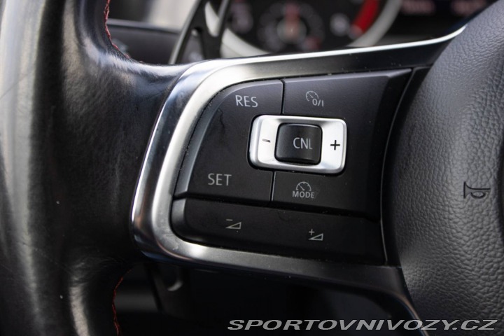 Volkswagen Golf 2.0 TSI BMT GTI Performa 2016