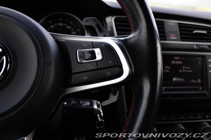 Volkswagen Golf 2.0 TSI BMT GTI Performa 2016