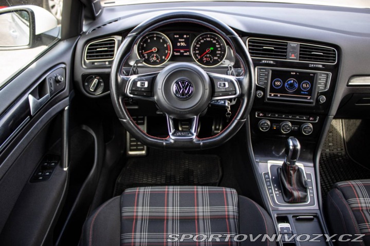Volkswagen Golf 2.0 TSI BMT GTI Performa 2016