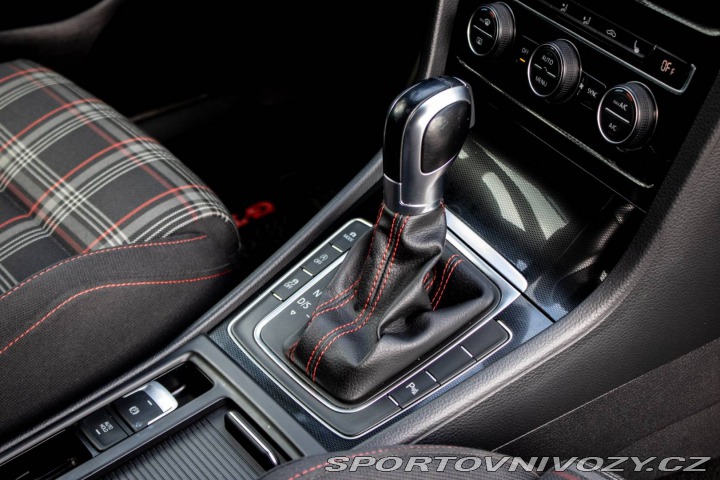 Volkswagen Golf 2.0 TSI BMT GTI Performa 2016