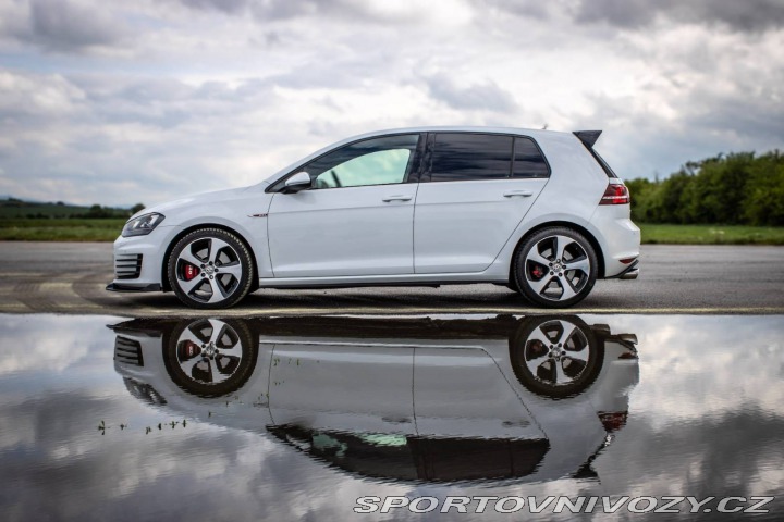 Volkswagen Golf 2.0 TSI BMT GTI Performa 2016