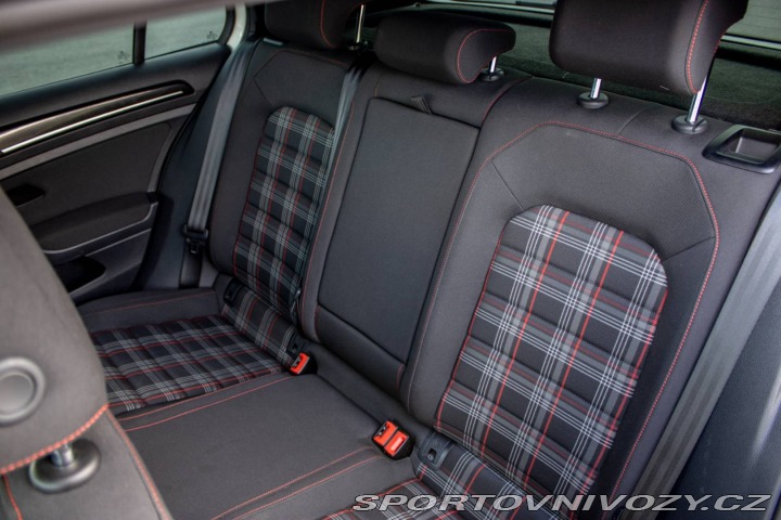 Volkswagen Golf 2.0 TSI BMT GTI Performa 2016