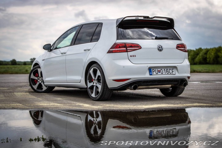 Volkswagen Golf 2.0 TSI BMT GTI Performa 2016