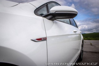 Volkswagen Golf 2.0 TSI BMT GTI Performa 2016