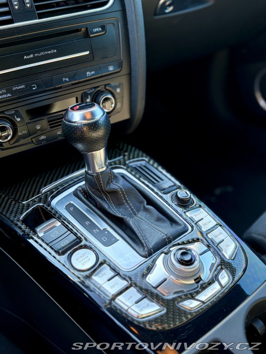 Audi RS5 2010