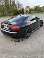 Audi RS5  2010