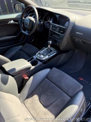 Audi RS5  2010