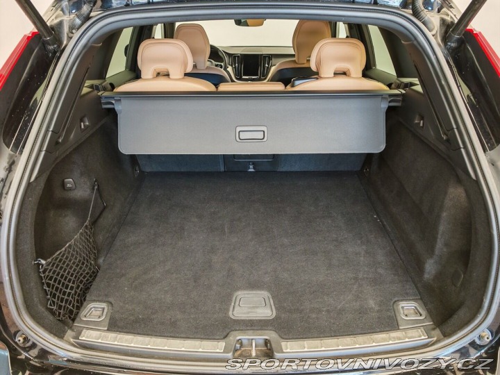 Volvo Ostatní modely XC60 T6 2019