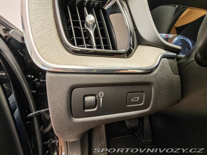 Volvo Ostatní modely XC60 T6 2019