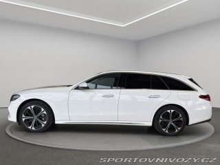 Mercedes-Benz E E 300 de 4MATIC kombi 2025