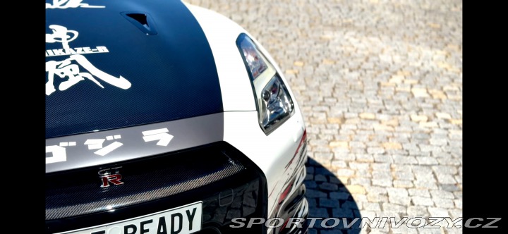 Nissan GT-R R35 2012