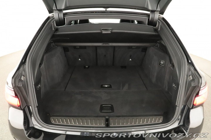 BMW 5 540i xDrive 2021