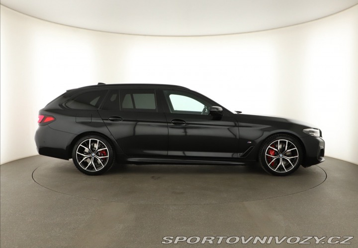 BMW 5 540i xDrive 2021