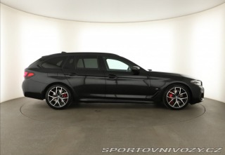 BMW 5 540i xDrive 2021