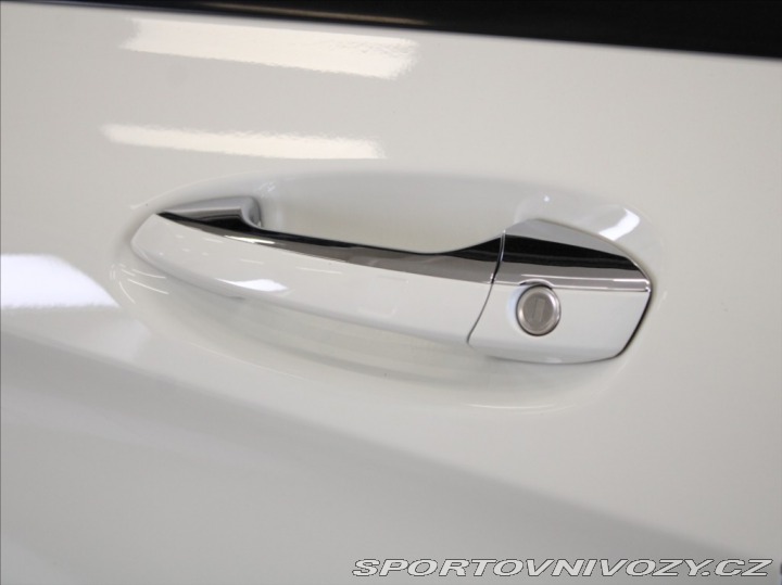 Mercedes-Benz Ostatní modely GLA 2,0 250 4Matic Paměť H/K 2016