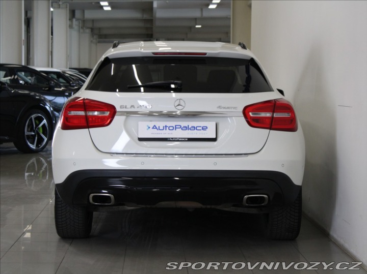 Mercedes-Benz Ostatní modely GLA 2,0 250 4Matic Paměť H/K 2016