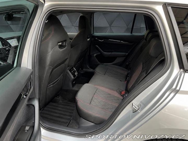 Škoda Octavia RS 2.0TDI 147kW RS DSG 4x4, 2024