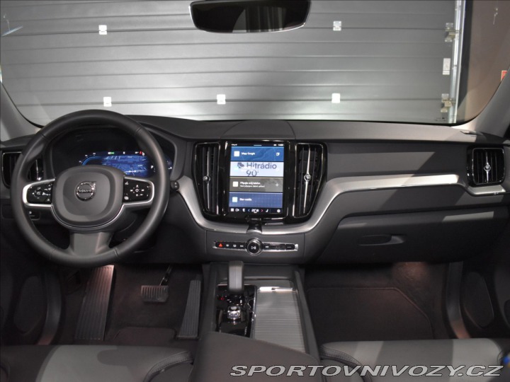 Volvo Ostatní modely XC60 2,0 T6 AWD Plus 2025