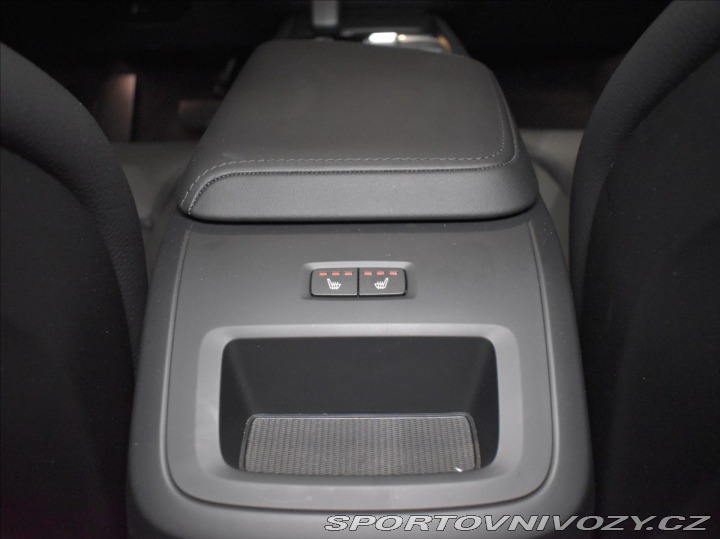 Volvo Ostatní modely XC60 2,0 T6 AWD Plus 2025