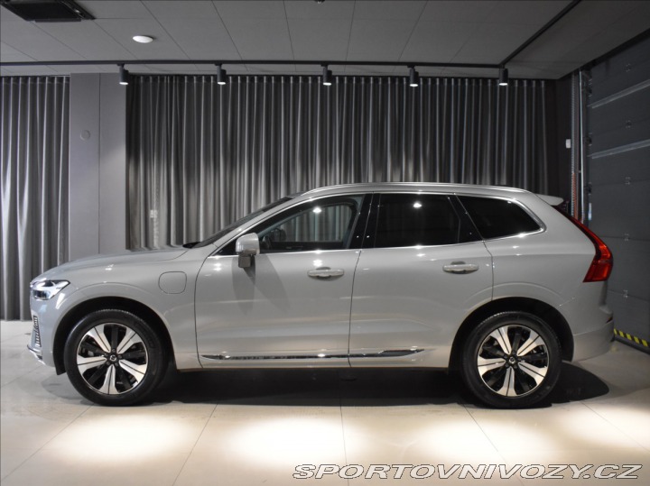 Volvo Ostatní modely XC60 2,0 T6 AWD Plus 2025