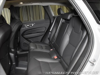 Volvo Ostatní modely XC60 2,0 T6 AWD Plus 2025