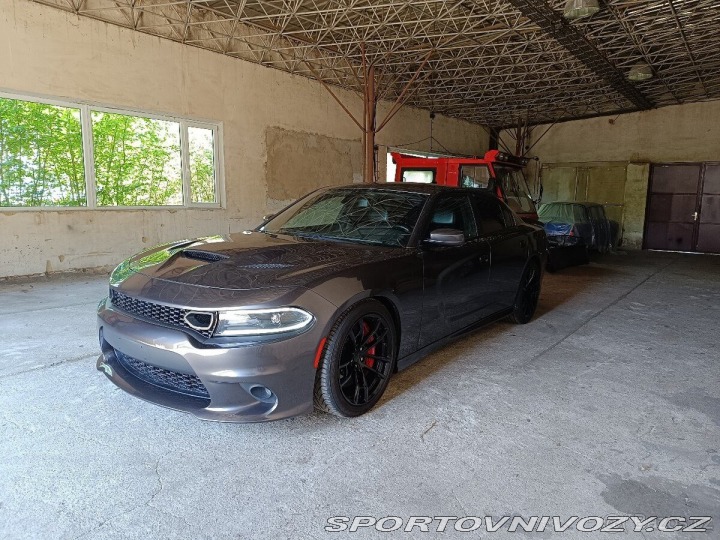 Dodge Charger 6,4 SRT Daytona edition 1800