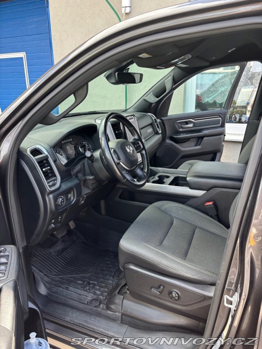 Ostatní značky Ostatní modely RAM 1500 5,7 HEMI BIGHORN 2021 2021