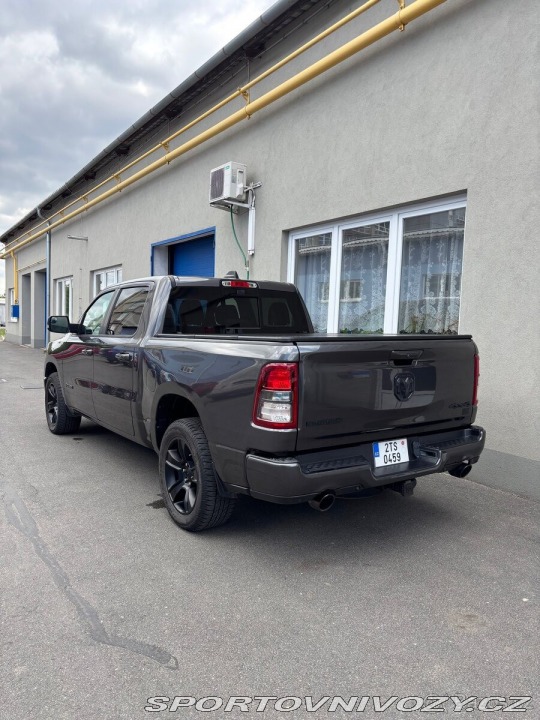 Ostatní značky Ostatní modely RAM 1500 5,7 HEMI BIGHORN 2021 2021