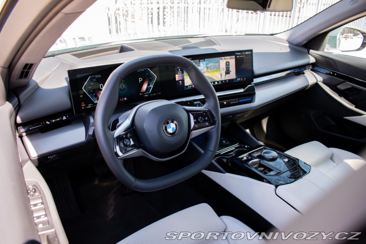 BMW 5 Touring  540d xDrive 210k 2024