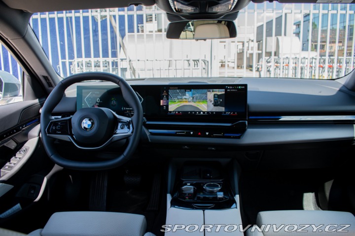 BMW 5 Touring  540d xDrive 210k 2024