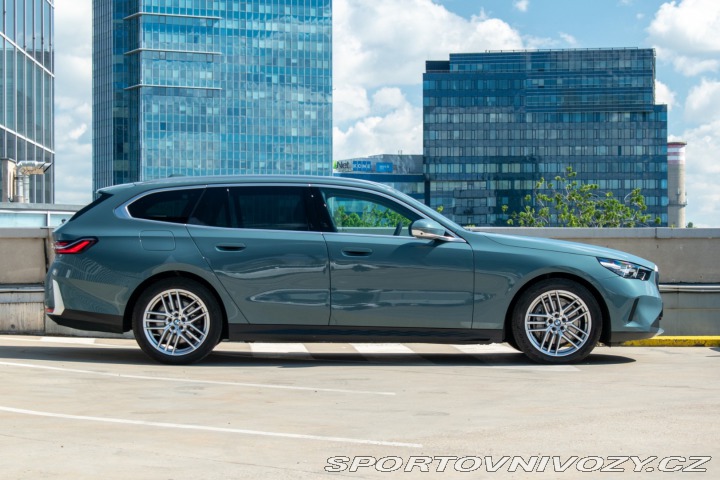 BMW 5 Touring  540d xDrive 210k 2024
