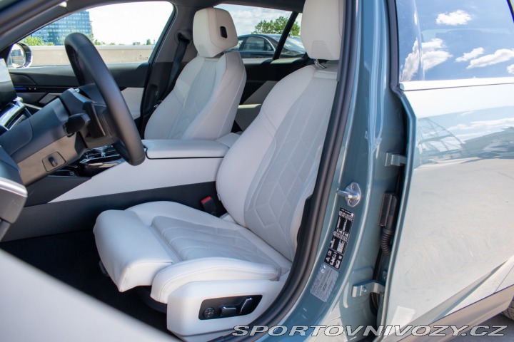 BMW 5 Touring  540d xDrive 210k 2024