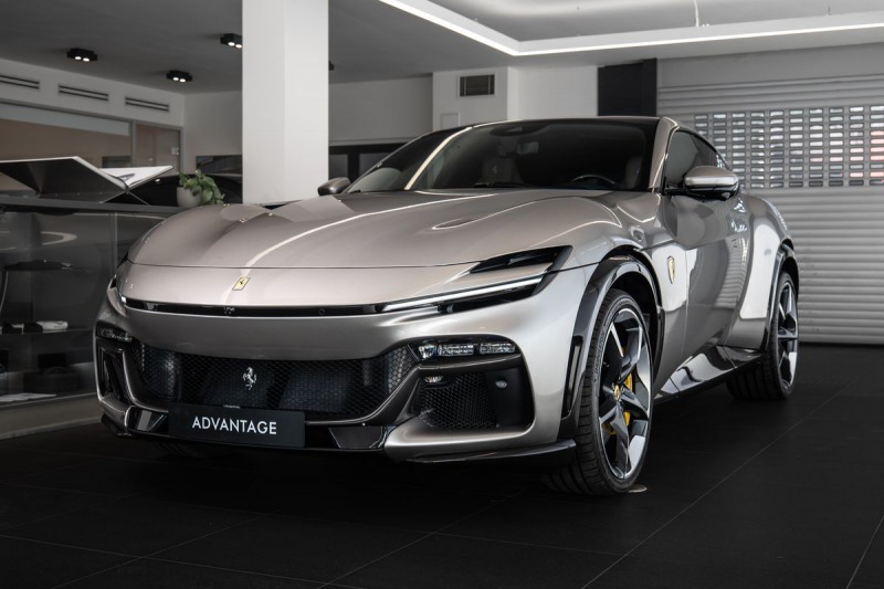 Ferrari Purosangue Karbon/Pano/Lift