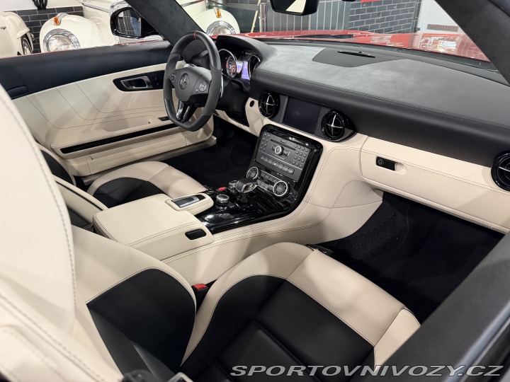 Mercedes-Benz SLS AMG GT Roadster 2013