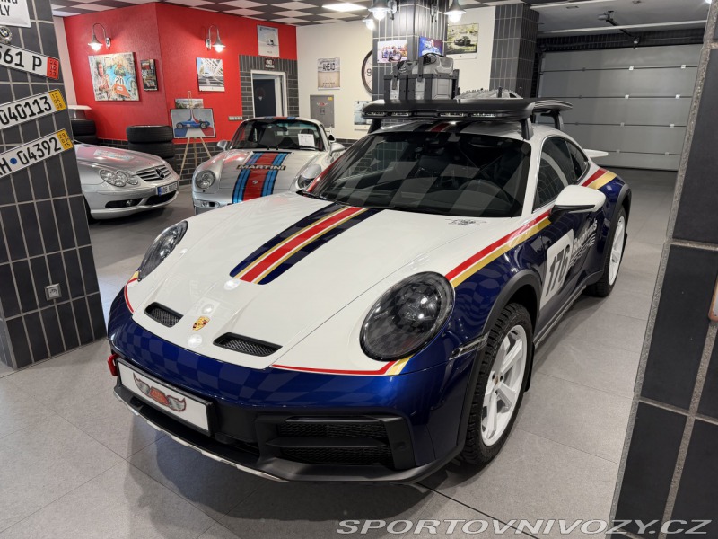 Porsche 911 992 Dakar