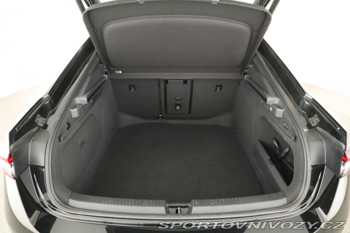 Škoda Superb Sportline 2.0 TSI 2025