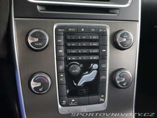 Volvo V60 D5 2.4 2012