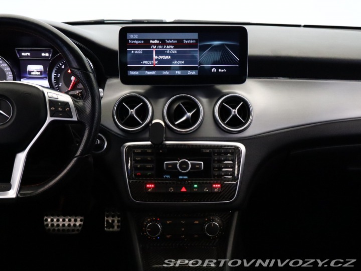 Mercedes-Benz CLA AMG Paket 180 2014