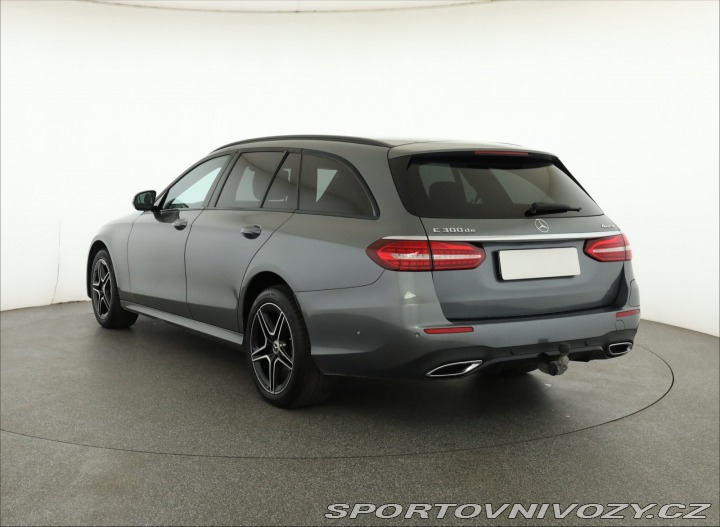Mercedes-Benz E E 300 de 4MATIC 2022