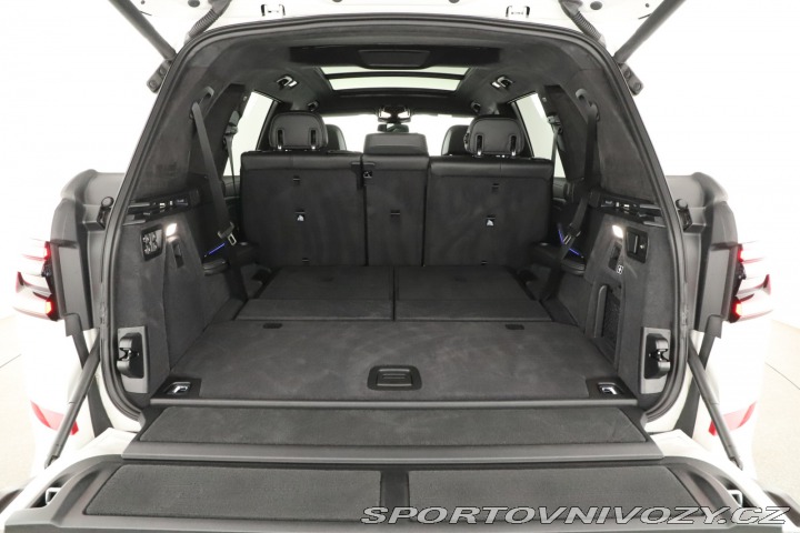 BMW X7 M60i 2024