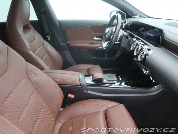 Mercedes-Benz CLA AMG Paket 220 d 4MATIC 2021