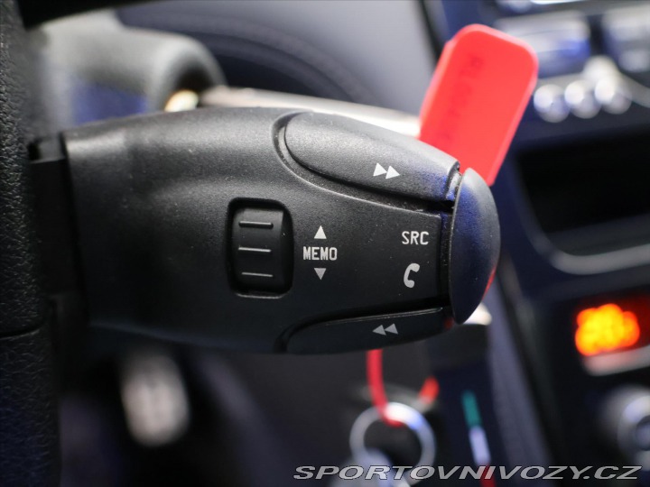 Peugeot RCZ 1,6 16V 147kW Allure Navi 2013