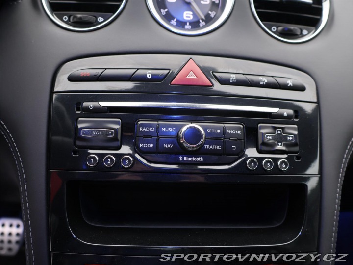 Peugeot RCZ 1,6 16V 147kW Allure Navi 2013