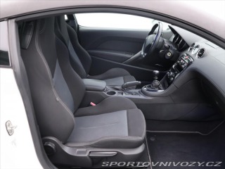 Peugeot RCZ 1,6 16V 147kW Allure Navi 2013