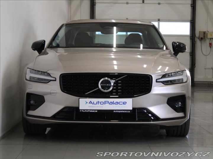 Volvo S60 2,0 B5 AWD Ultimate Dark 2024