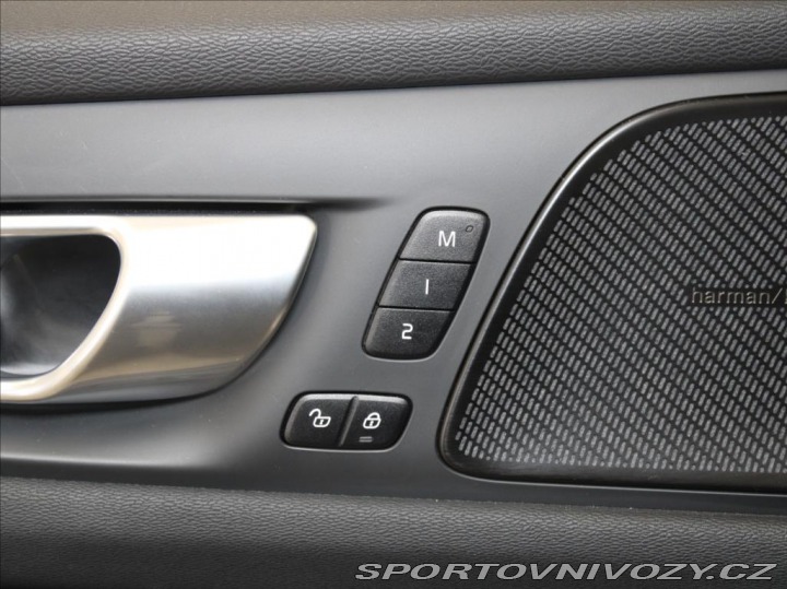 Volvo S60 2,0 B5 AWD Ultimate Dark 2024