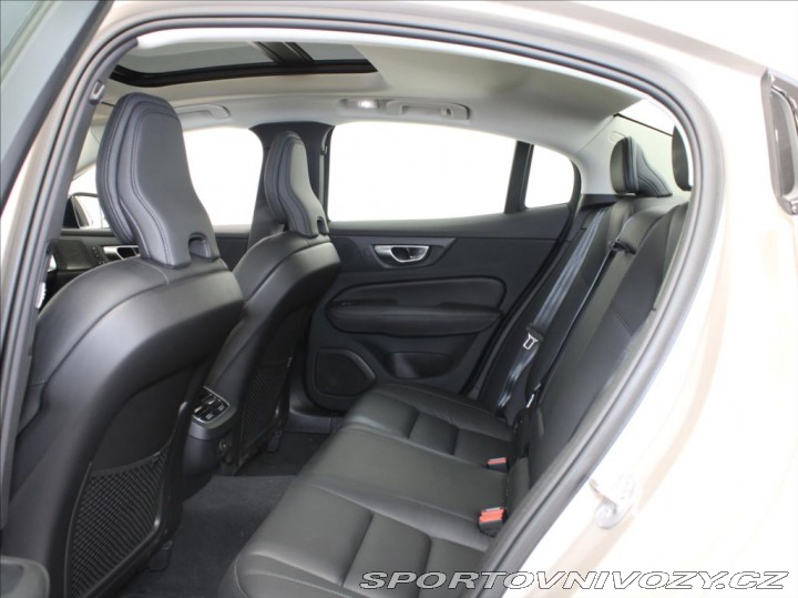 Volvo S60 2,0 B5 AWD Ultimate Dark 2024